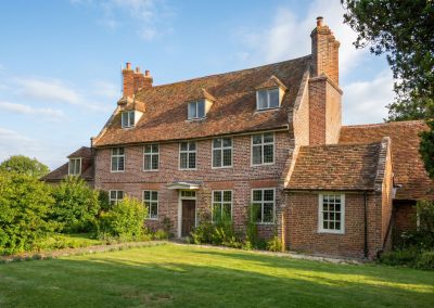 Moat Farmhouse, Ash